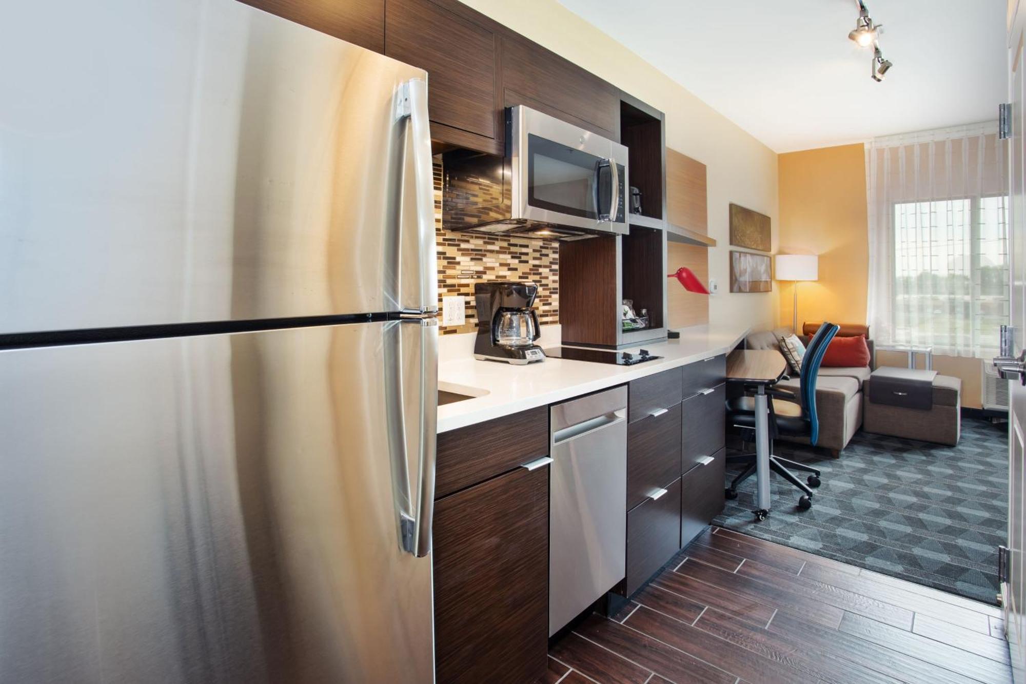 Towneplace Suites By Marriott Detroit Belleville Exterior foto