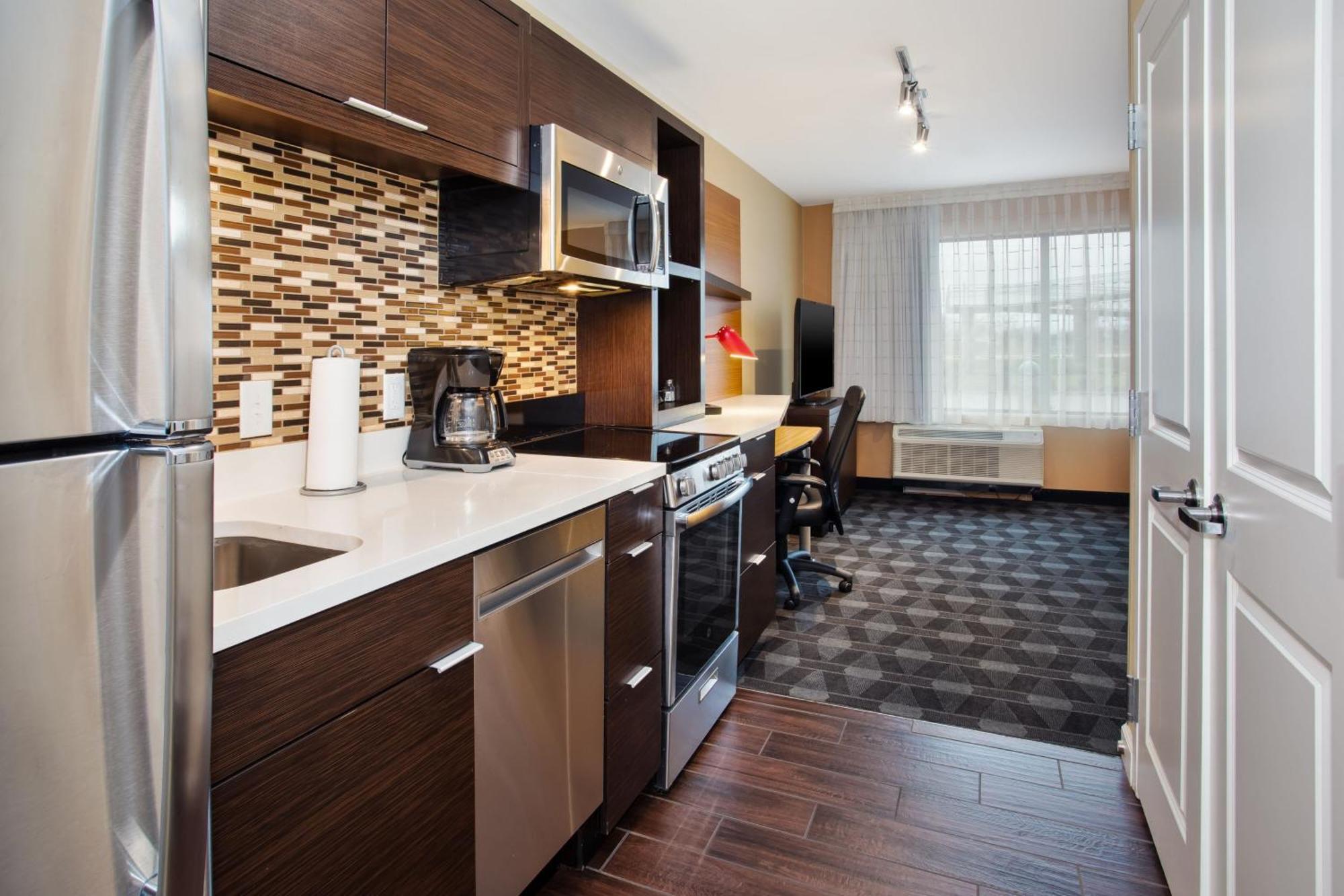 Towneplace Suites By Marriott Detroit Belleville Exterior foto