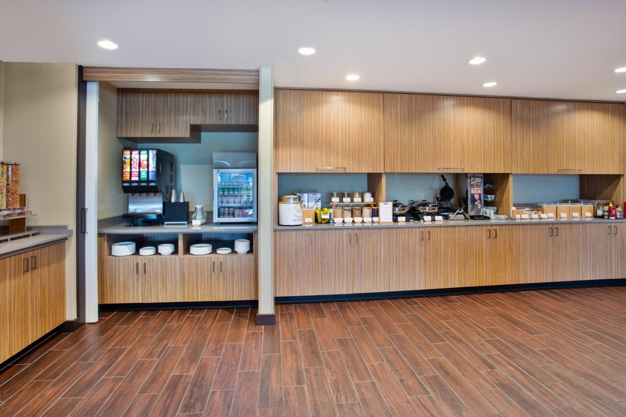 Towneplace Suites By Marriott Detroit Belleville Exterior foto